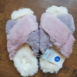 Cat & Jack Slippers Size L NWT
